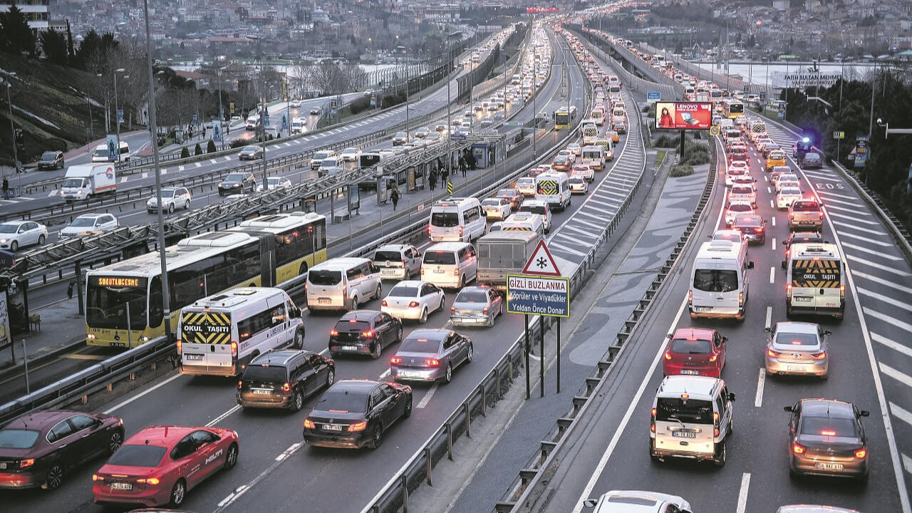 How to Save Time in Istanbul Traffic Without Compromising Safety