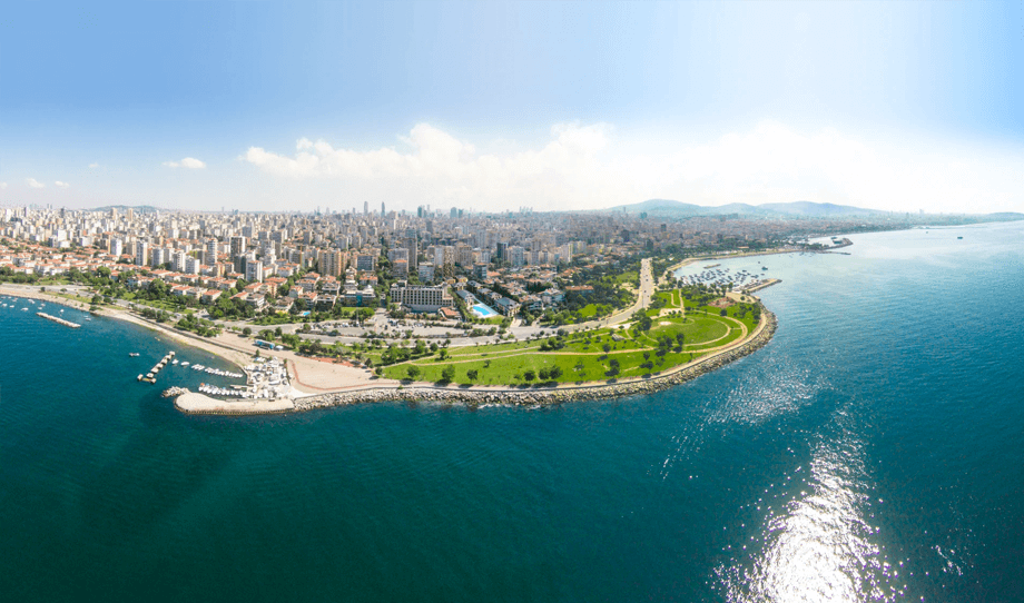 İstanbul Suadiye Bagdat Street